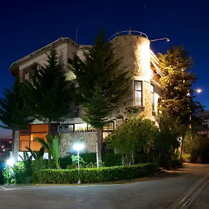 Baron Albanië